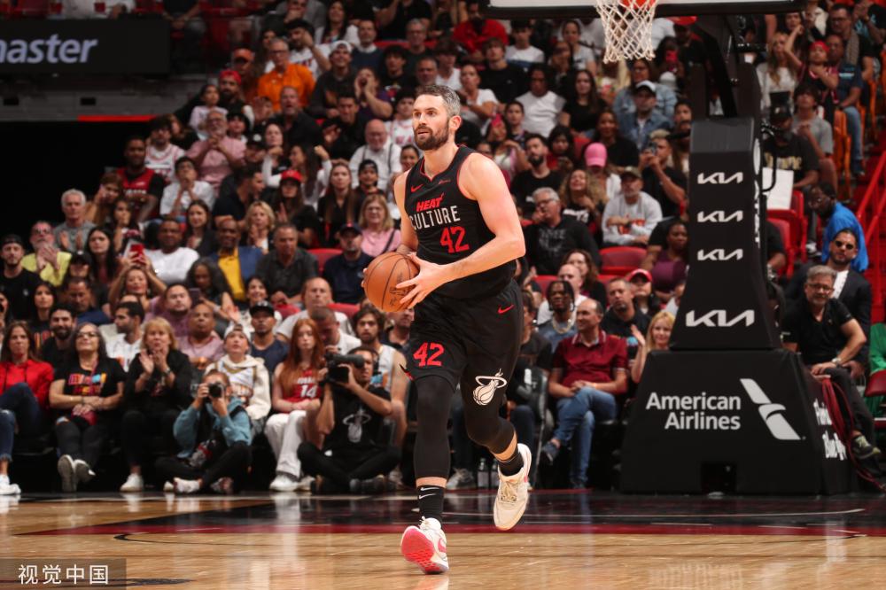 相较之下 相较之下